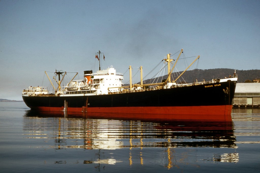 Nava Evangelia în perioada în care purta numele SAXON STAR