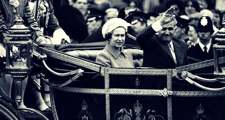 Nicoale Ceausescu si Regina Elisabeta a II-a a Regatului Unit