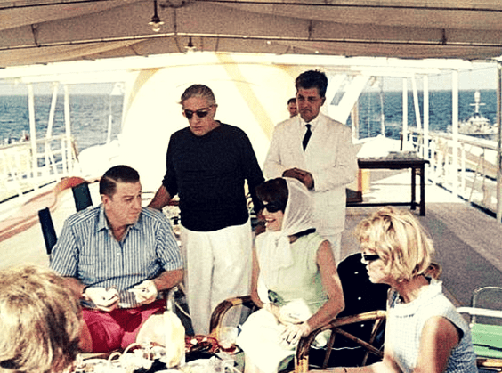 1963 - Jackie Kennedy la bordul Christina O in compania lui Aristotel Onassis