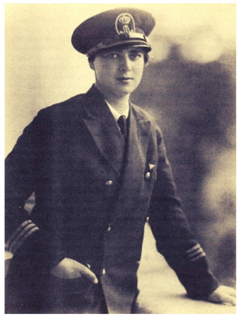 A.S.R. Principela Ileana în uniformă de Marină