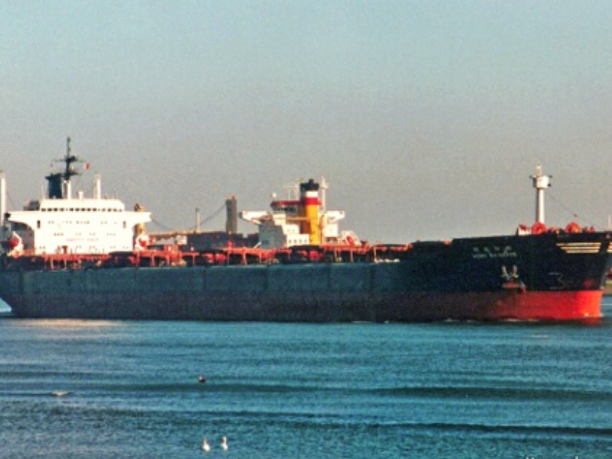 BAIA DE FIER, vrachier de 64.897 TDW, construit în 1984 la Ș.N. Constanța