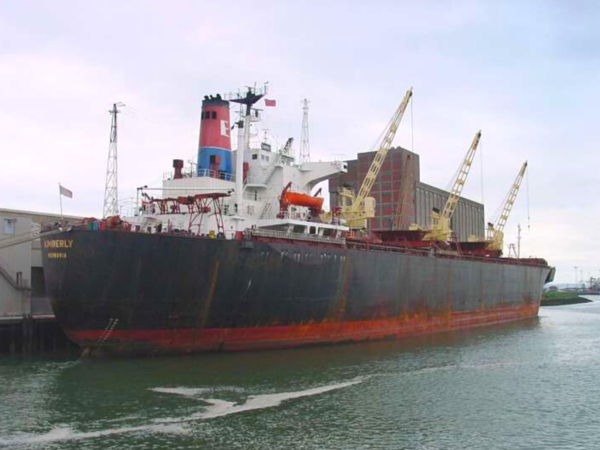 BĂILEȘTI, vrachier de 54.158 TDW, construit în 1983 la Ș.N. 2 Mai Mangalia