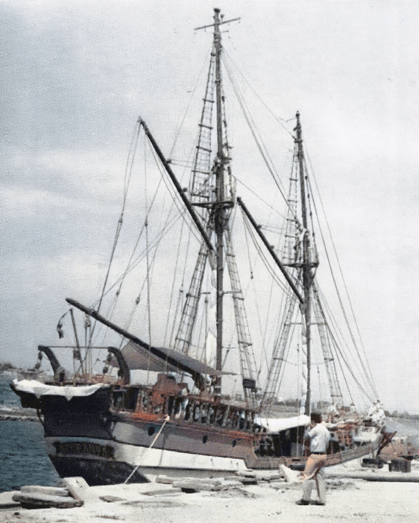 Goeleta "SPERANȚA" acostată în Portul Tomis, Constanța